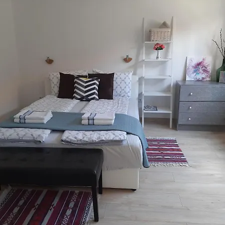 Yasmin Apartment
