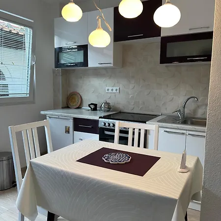 Apartment Yasmin - Your Window To *