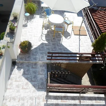 Yasmin Apartment