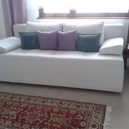 Yasmin Apartment